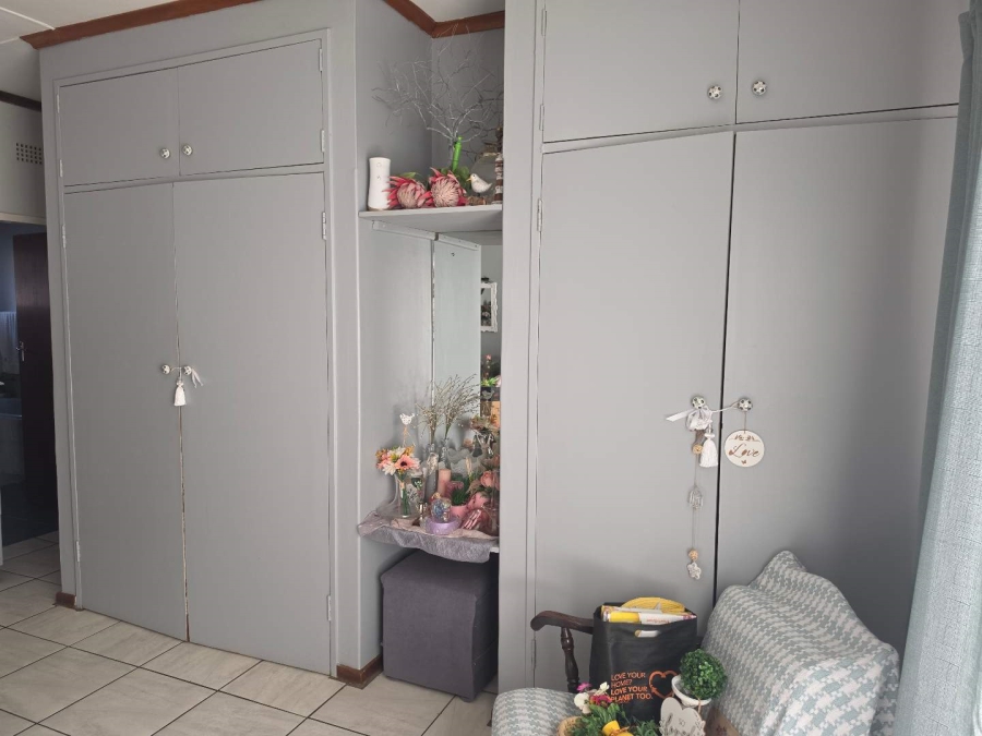 4 Bedroom Property for Sale in Hillcrest Northern Cape